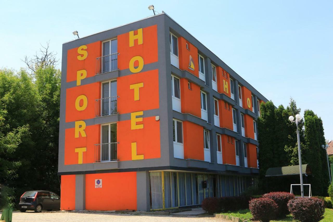 Touring & Sport